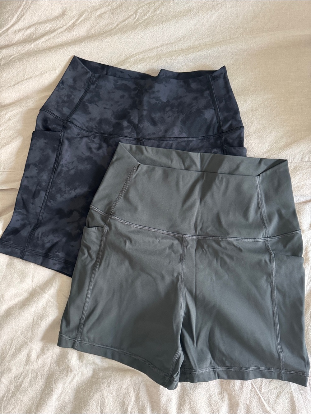 Women’s High-Waist Active Shorts in Charcoal and Black